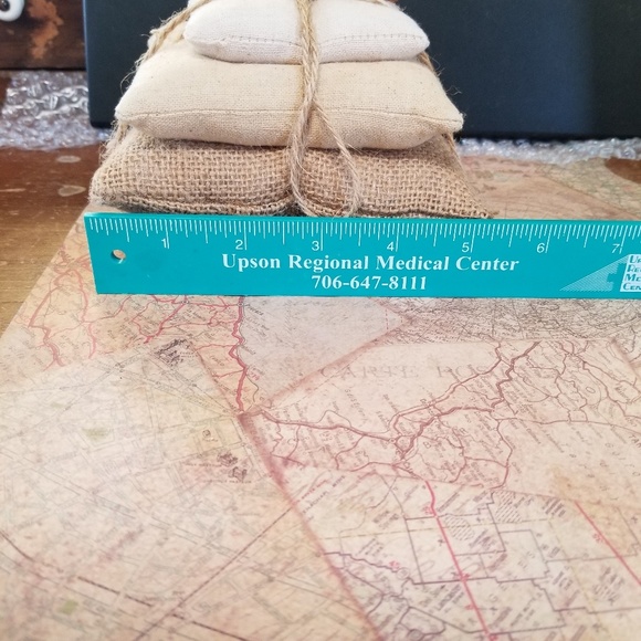 Honey & Me rustic pin cushion - Picture 7 of 7